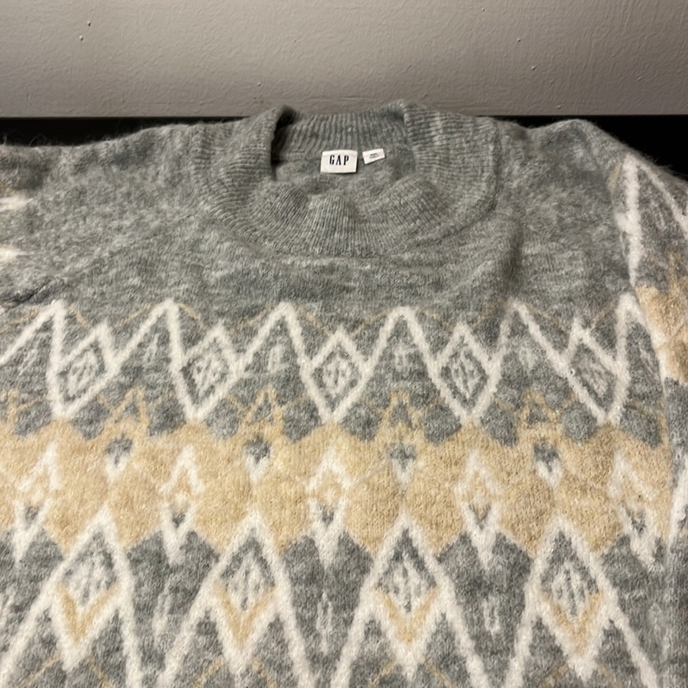 Super soft Gap knit sweater - cream, grey, winter, Christmas, pull over - Picture 2 of 4